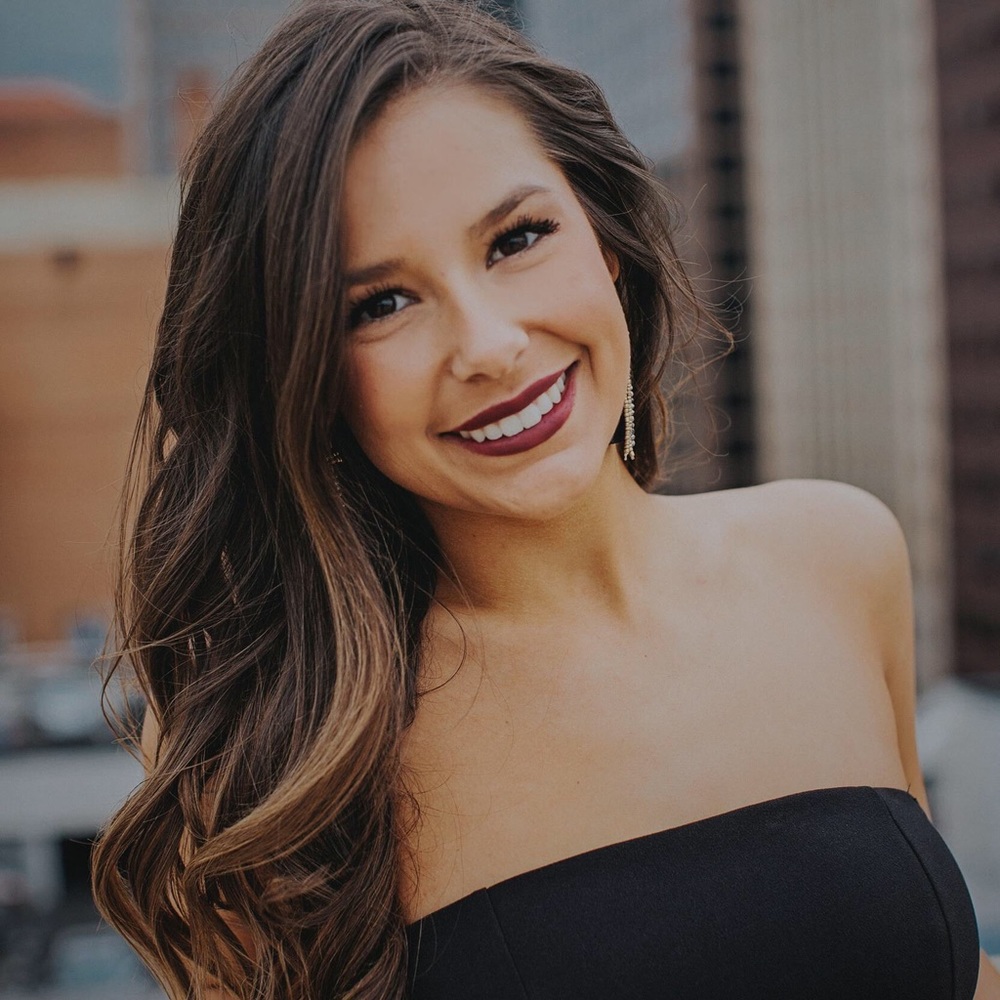 Meet your Posher, Lauren